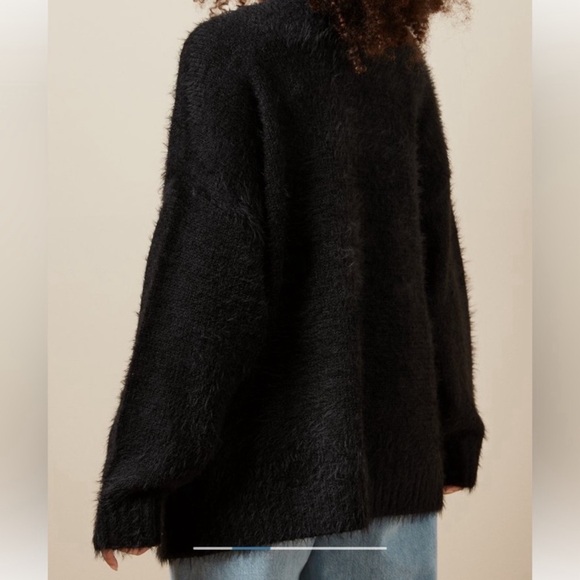 American Eagle Outfitters Whoa So Cozy Fuzzy Cardigan - Picture 2 of 6